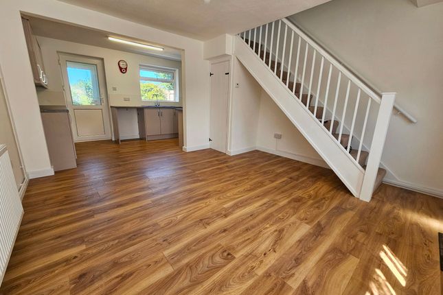 10 Paramore Way, South Molton photo 2