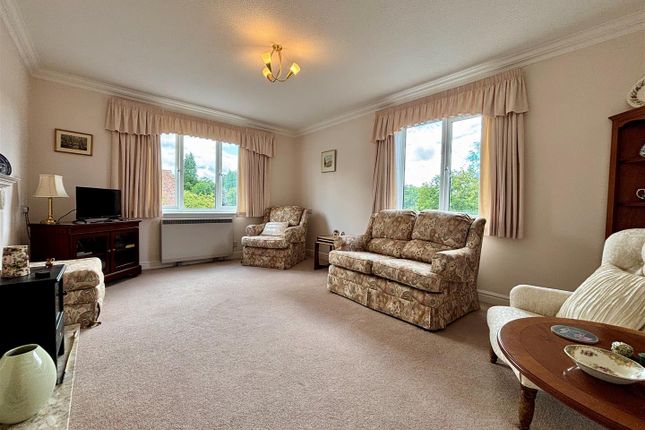 4, Holly Tree Walk, Pewsey photo 3
