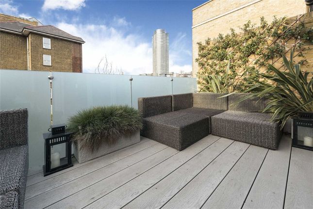 Terraced house for sale in Theed Street, London