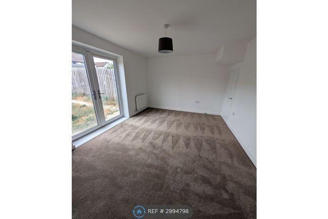 Flying Fox Crescent, Doncaster photo 3