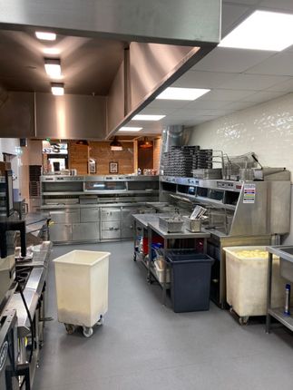 Retail World, Team Valley Trading Estate NE11, retail premises to let ...