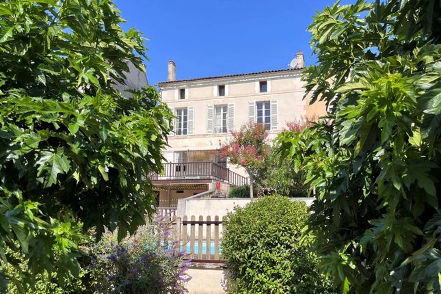 Property for sale in Montmoreau, Poitou-Charentes, 16190, France