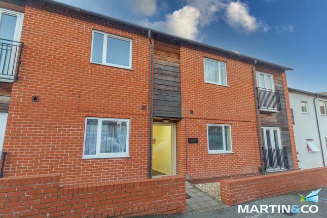 Flat to rent in Jefferson Place, Grafton Road, West Bromwich