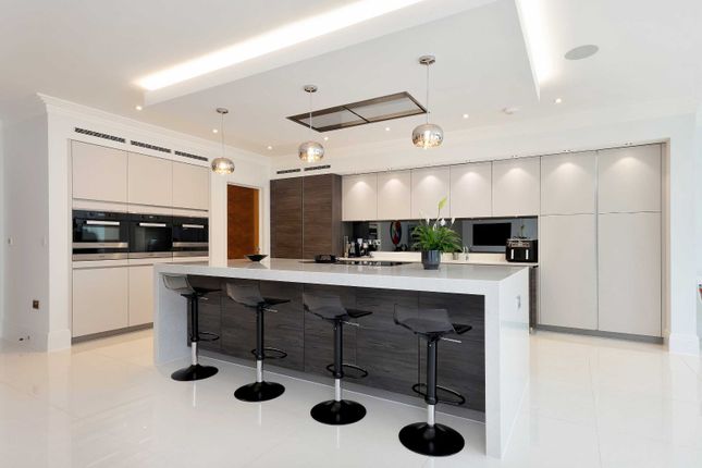 15, Burkes Road, Buckinghamshire photo 2