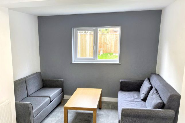 Nasmith Road, Norwich photo 5