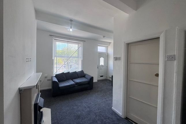4,, Meltham Road, Huddersfield photo 3