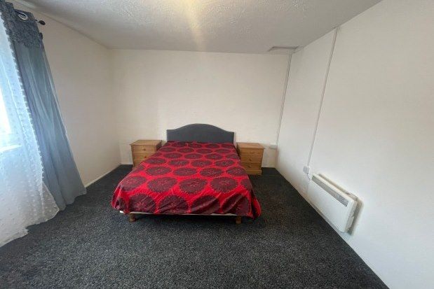 Flat to rent in Lowtown, Pudsey