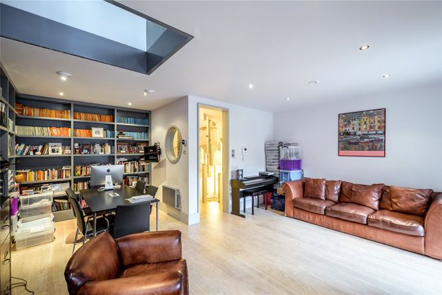 Thumbnail Terraced house for sale in Monkwell Square, London