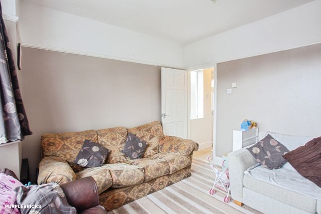 5, Highfield Rise, Sheffield photo 3
