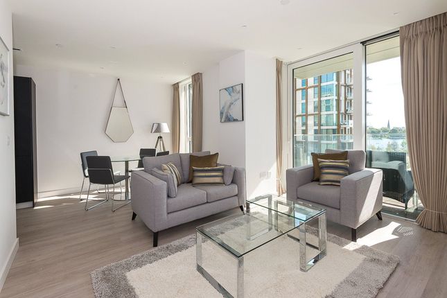 Flat for sale in Woodberry Down, Hackney