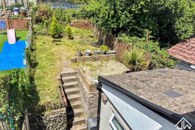 Greenfield Terrace, Argoed photo 2