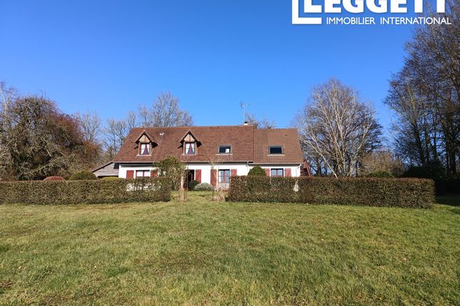 Villa for sale in Domfront En Poiraie, Orne, Normandie