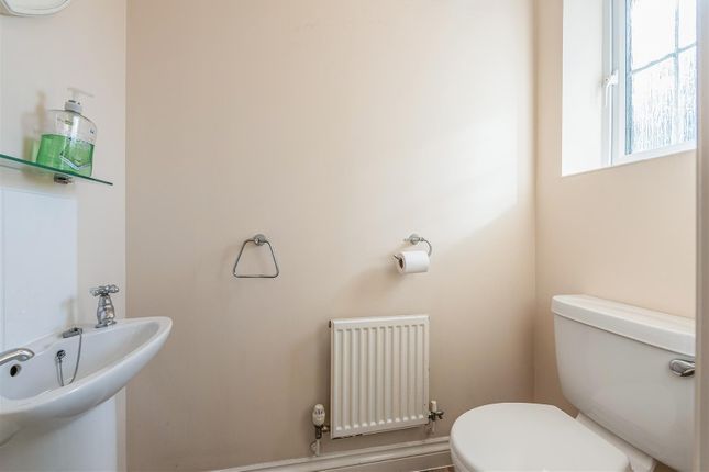 25, Moneyer Road, Hampshire photo 4