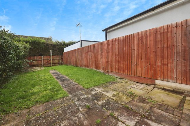 7 Glenarm Crescent, Lincoln, Lincolnshire photo 3