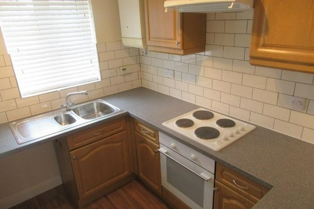45, Taylor Close, Boston photo 2