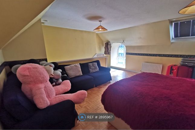 Witton Court, Newcastle Upon Tyne photo 2