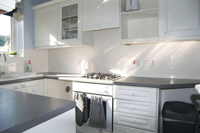 62 Room 1, Highview Gardens, Potters Bar photo 4