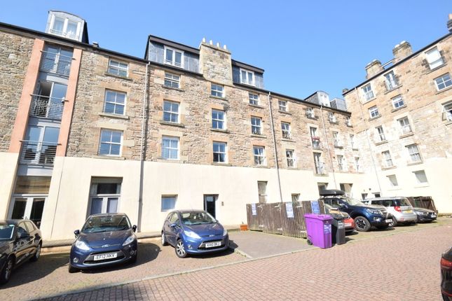 Thumbnail Flat to rent in Hermand Crescent, Slateford, Edinburgh