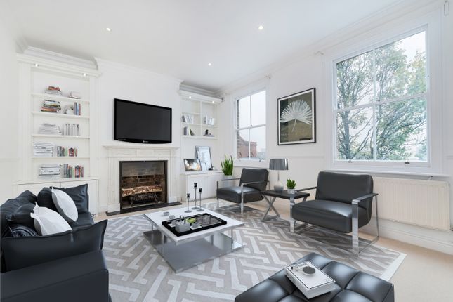 Thumbnail Flat for sale in Lots Road, London