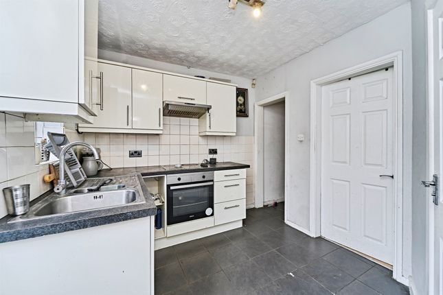 25, Cotterills Road, Tipton photo 2