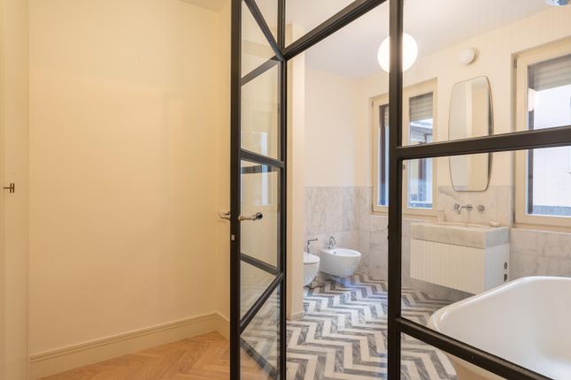Apartment for sale in Santo António, Lisbon, Portugal