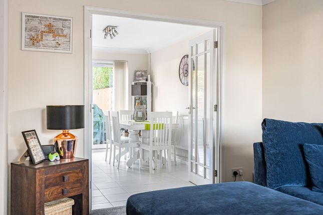 12 Buckingham Way, Huntingdon photo 4