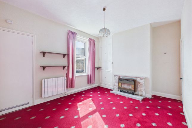 8 Beaconsfield Terrace, Wigton photo 3