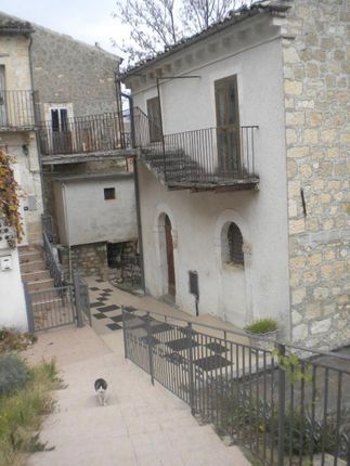 Thumbnail Town house for sale in Chieti, Pennapiedimonte, Abruzzo, CH66010