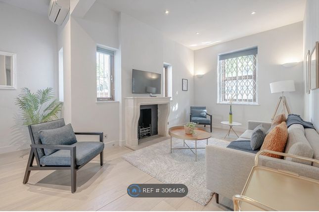 B Warwick Gardens, London photo 3