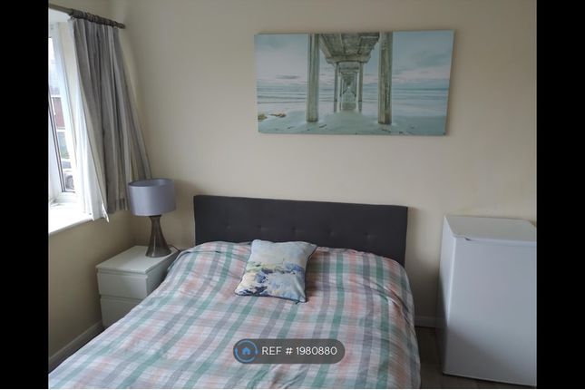 Thumbnail Room to rent in Room 4 40 Arnold Way, Bosham, Chichester