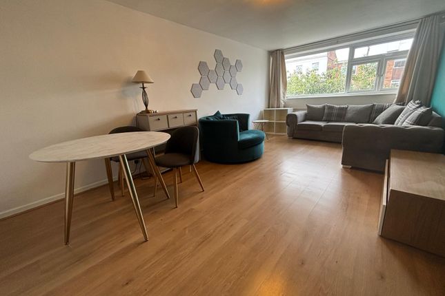 75B, LEAMINGTON SPA photo 4