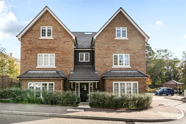 MTVH SO - Flat 4, Chessington House, 3, Merrileas Drive, Leatherhead photo 2