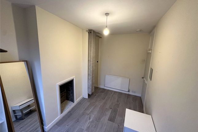 Thumbnail Property to rent in Leahurst Road, London