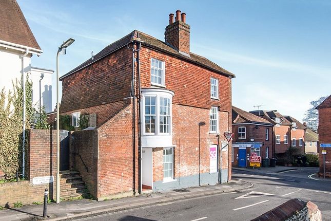 Thumbnail Flat to rent in St. Cross Road, Winchester, Hampshire