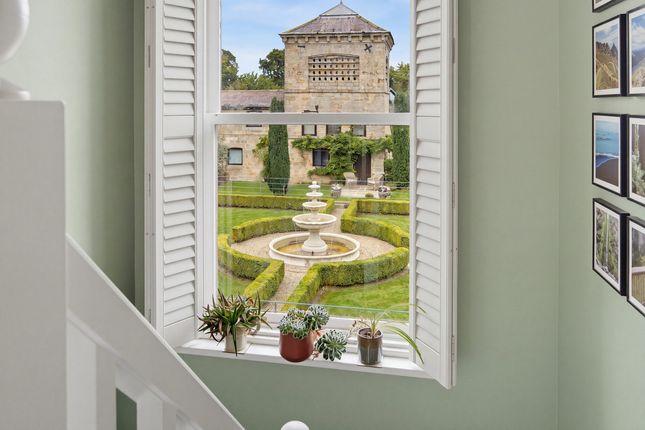 Stable House, Moor Park, Harrogate photo 2