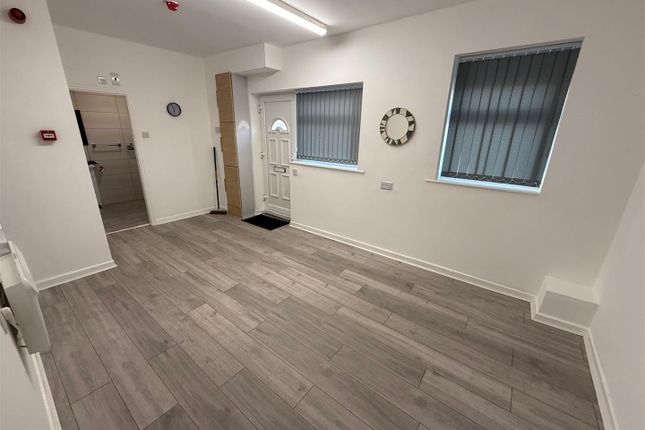 2, Lord Street, Wigan photo 4