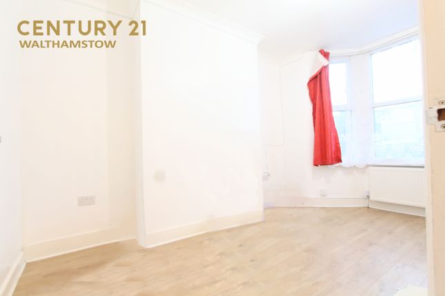 Flat for sale in Goldsmith Road, London, United Kingdom