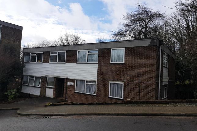 Flat to rent in Wendela Court, Harrow On The Hill, Middlesex