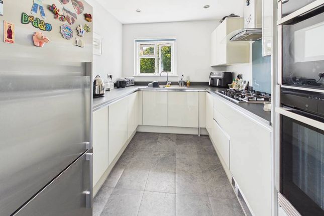 20, Froomshaw Road, Bristol photo 4