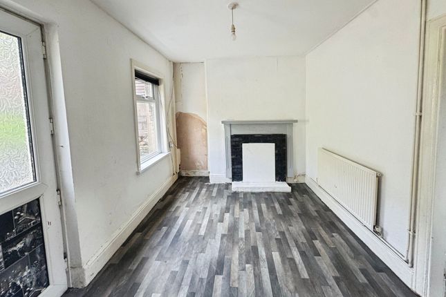 20 Pellau Road, Port Talbot photo 3