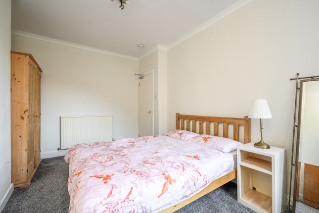 Flat for sale in 3 Roseburn Avenue, Edinburgh