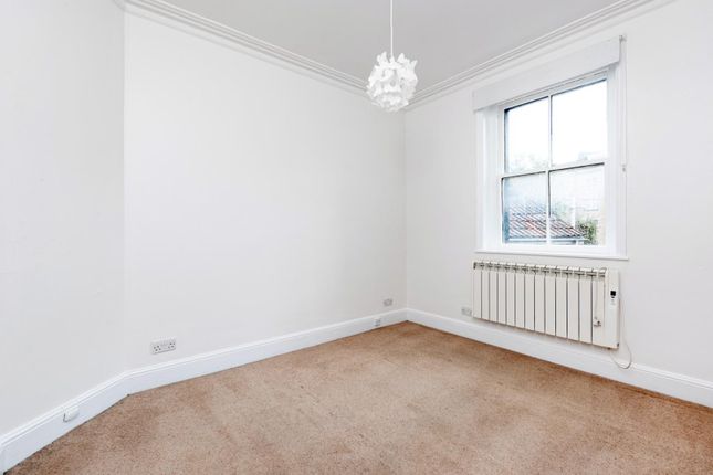 Flat 4, 14, Grove Street, Bath photo 4
