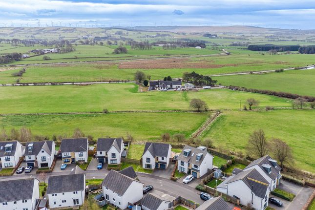 27, Twill Crescent, Strathaven photo 2