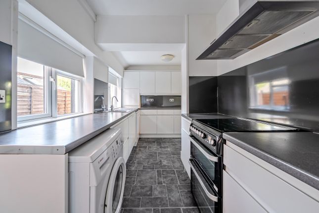 Glenthorne, 39, Upper Hale Road, Surrey photo 3