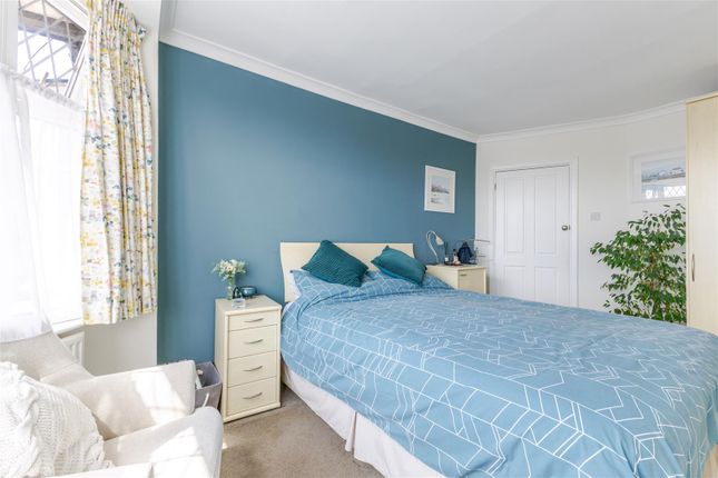 35, Ladygate Lane, Ruislip photo 4