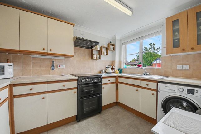 11 Cedar Court Rareridge Lane, Southampton photo 4
