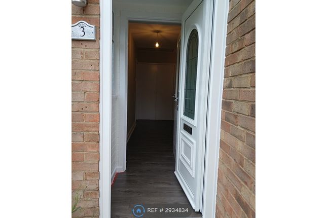 Turnberry Grove, Hartlepool photo 2