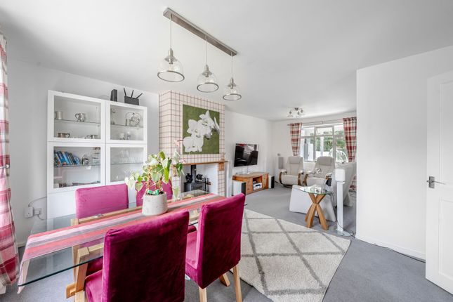 31 Ash Road, Harrogate photo 4