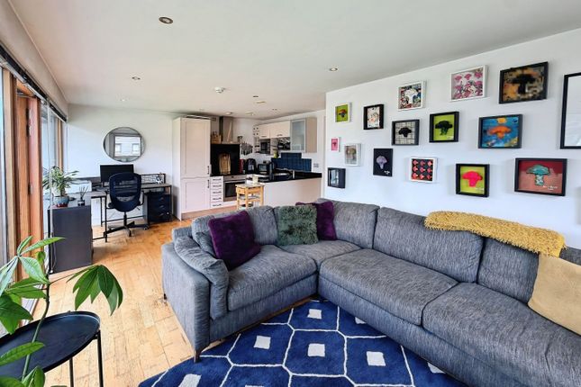 149, La Salle, Leeds photo 2