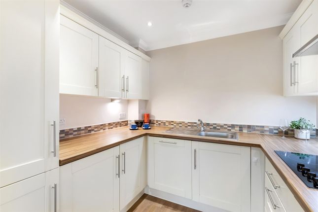 Flat for sale in Valley Drive, Ilkley